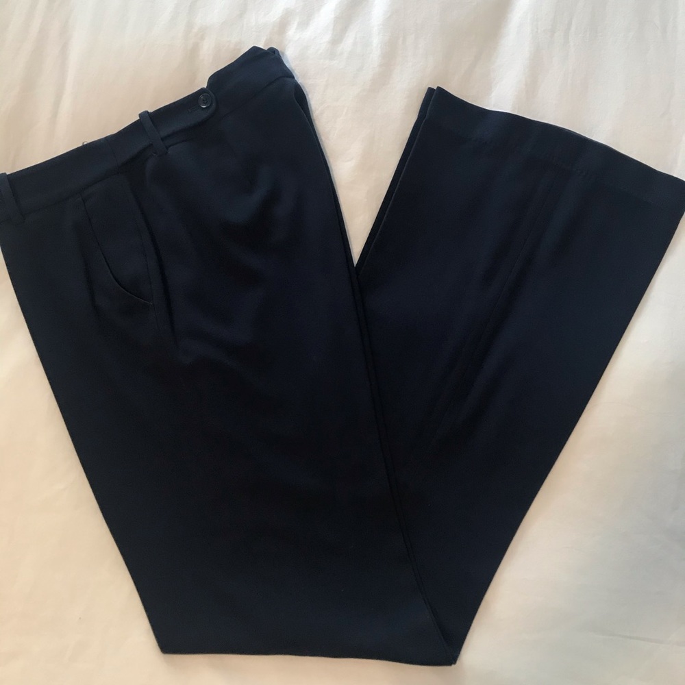 BCBGMaxazria long pants. Size 4- navy blue